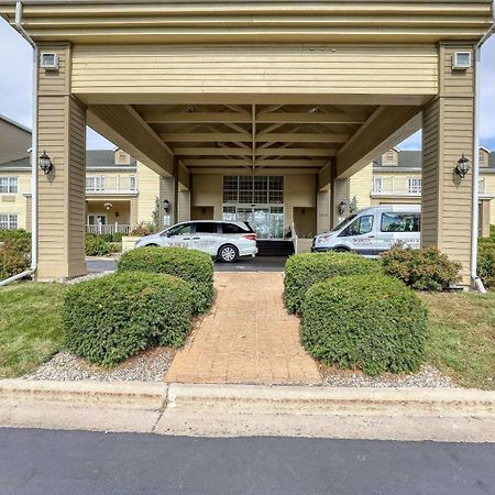 Comfort Suites Appleton Airport Buitenkant foto