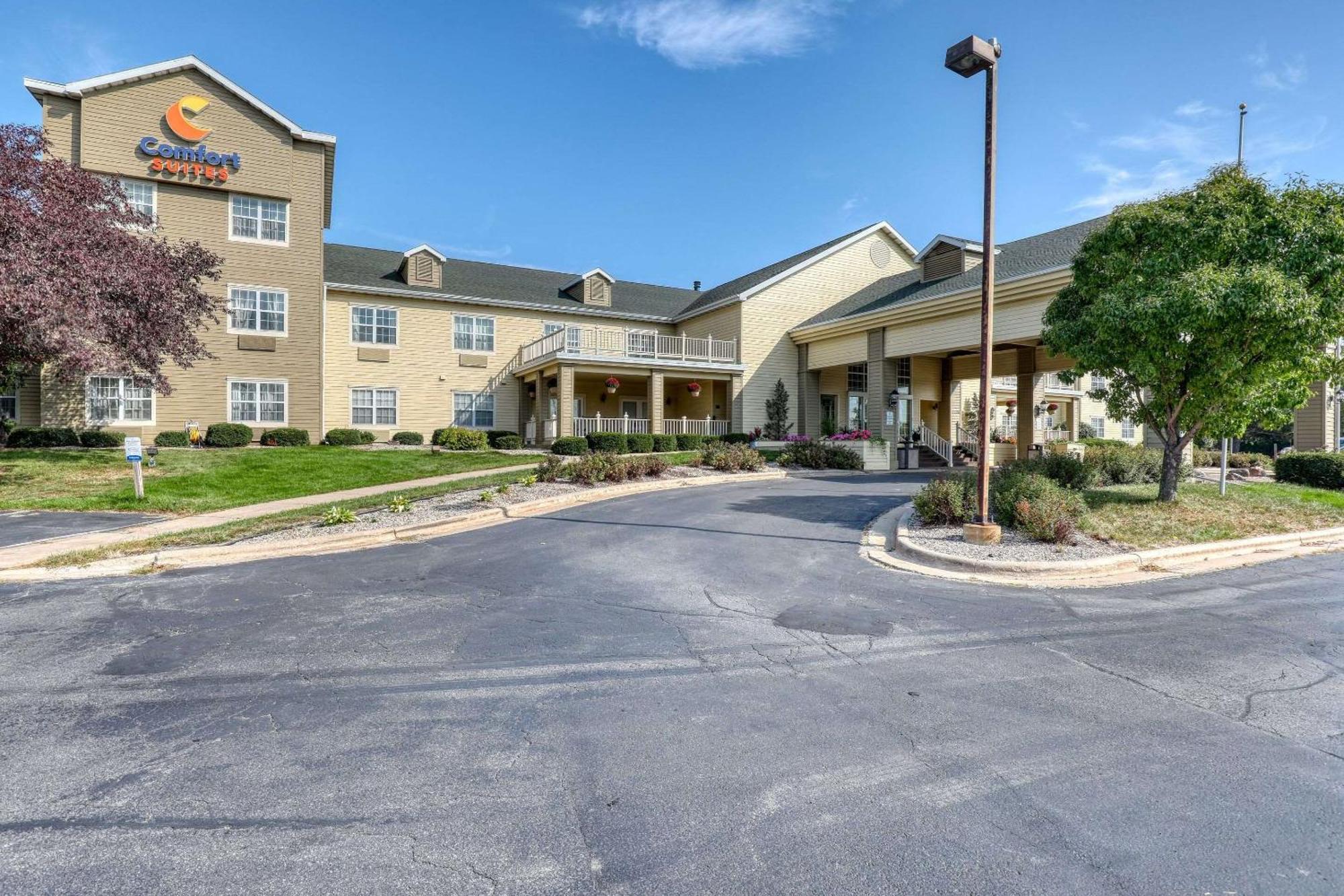 Comfort Suites Appleton Airport Buitenkant foto