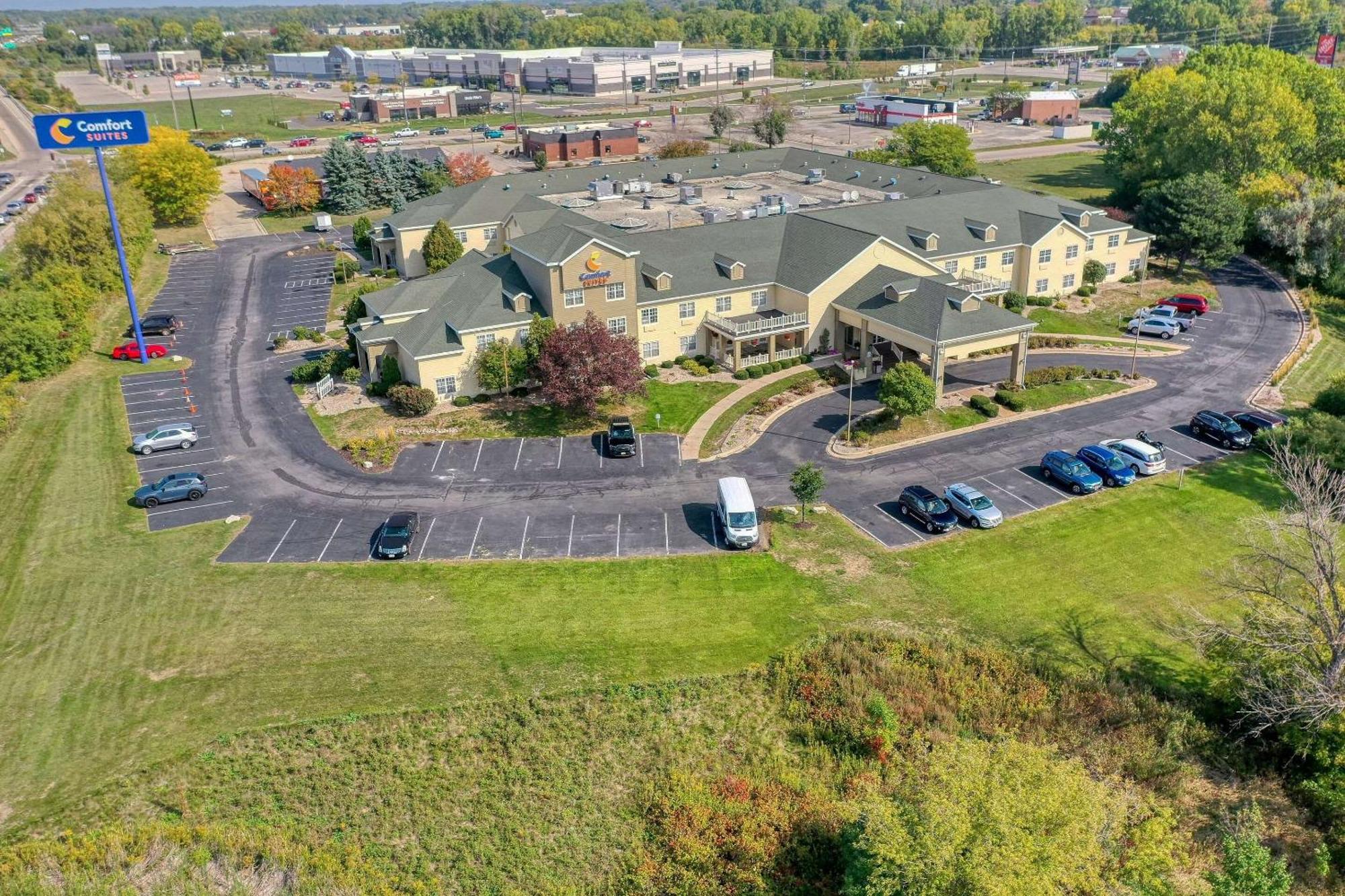 Comfort Suites Appleton Airport Buitenkant foto