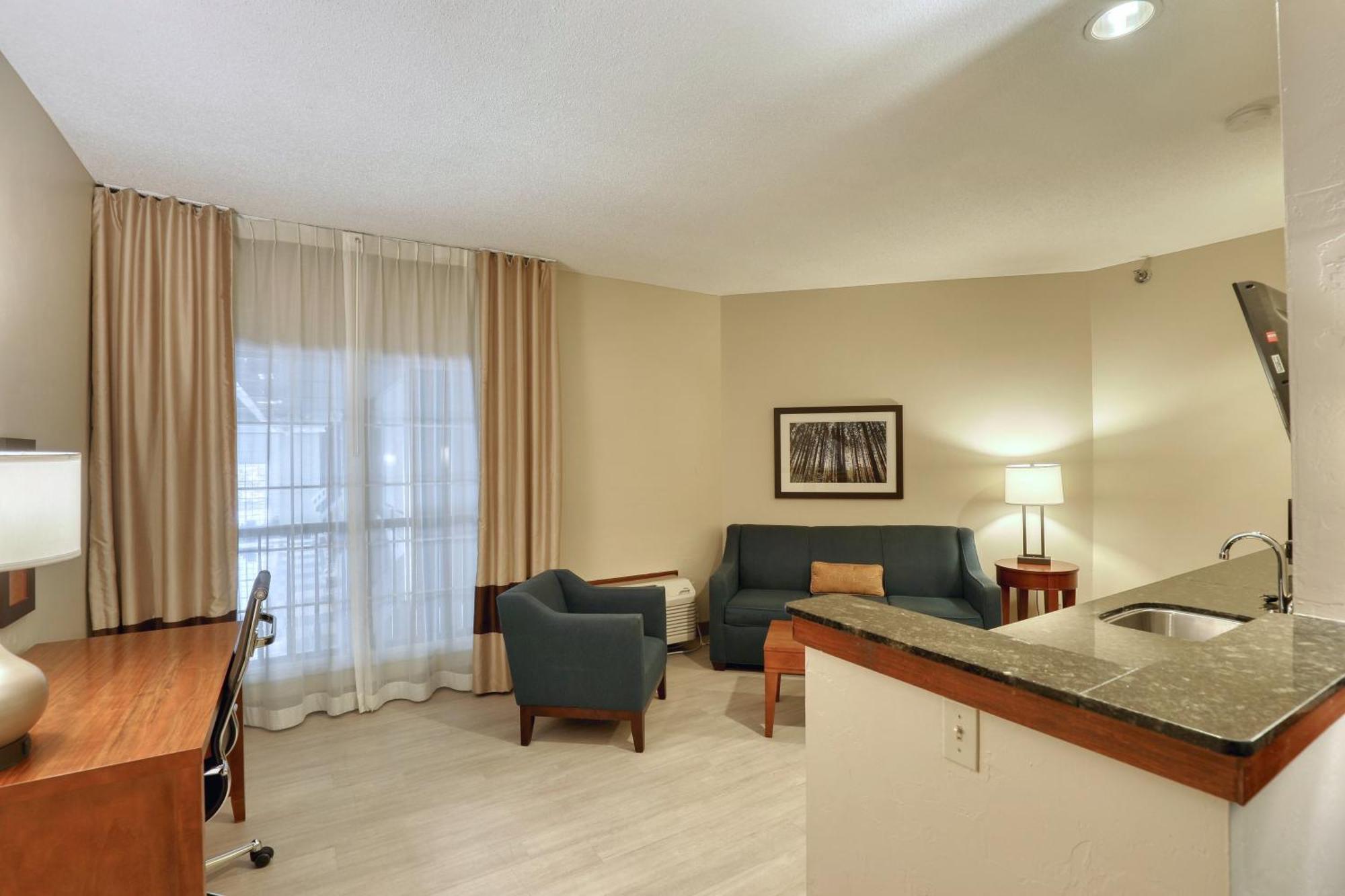 Comfort Suites Appleton Airport Buitenkant foto