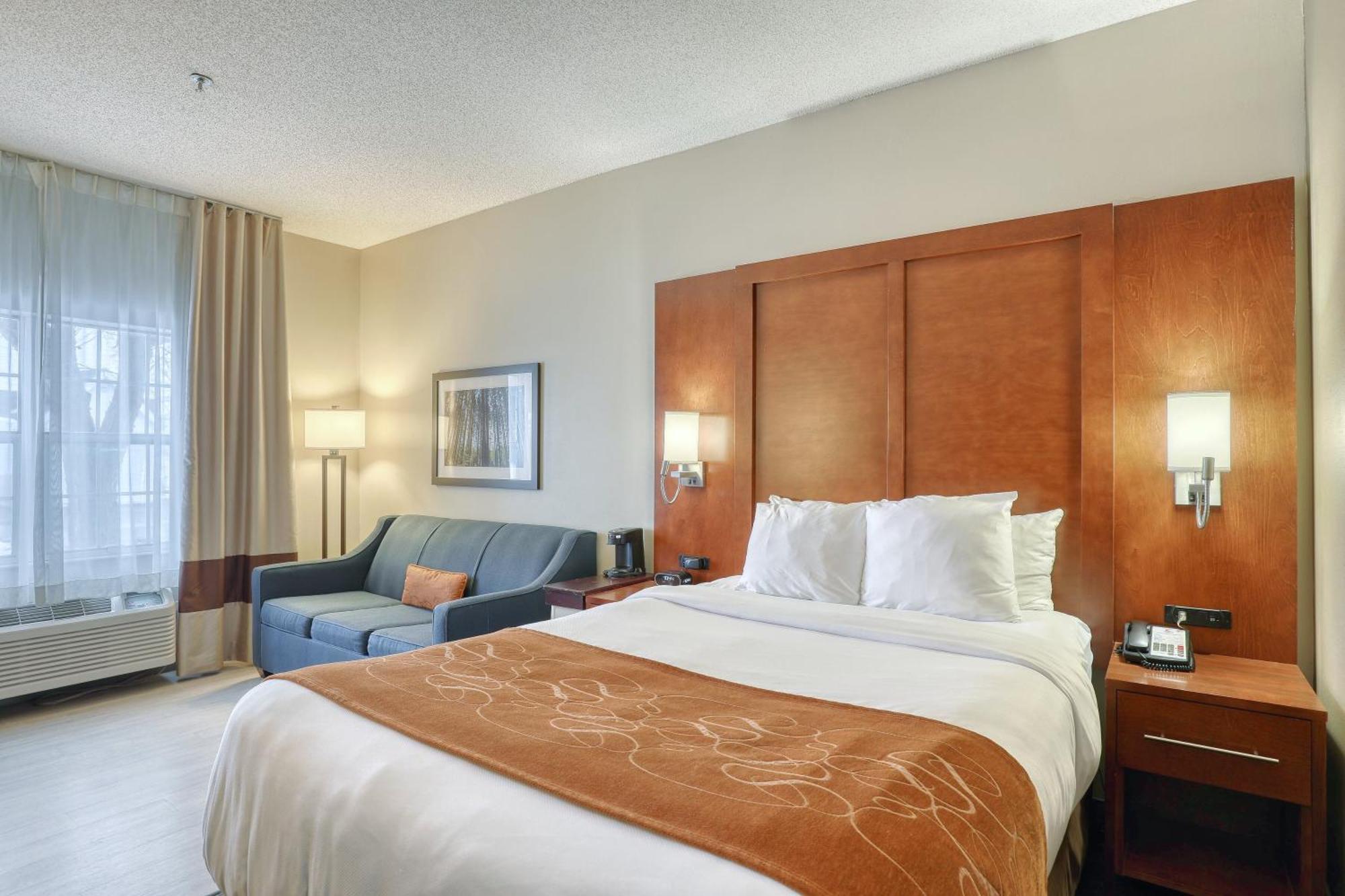 Comfort Suites Appleton Airport Buitenkant foto