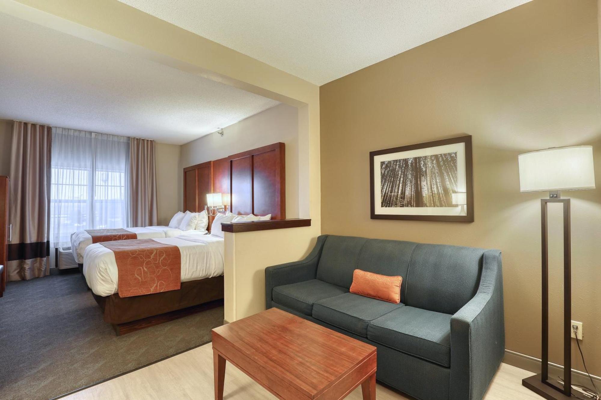 Comfort Suites Appleton Airport Buitenkant foto