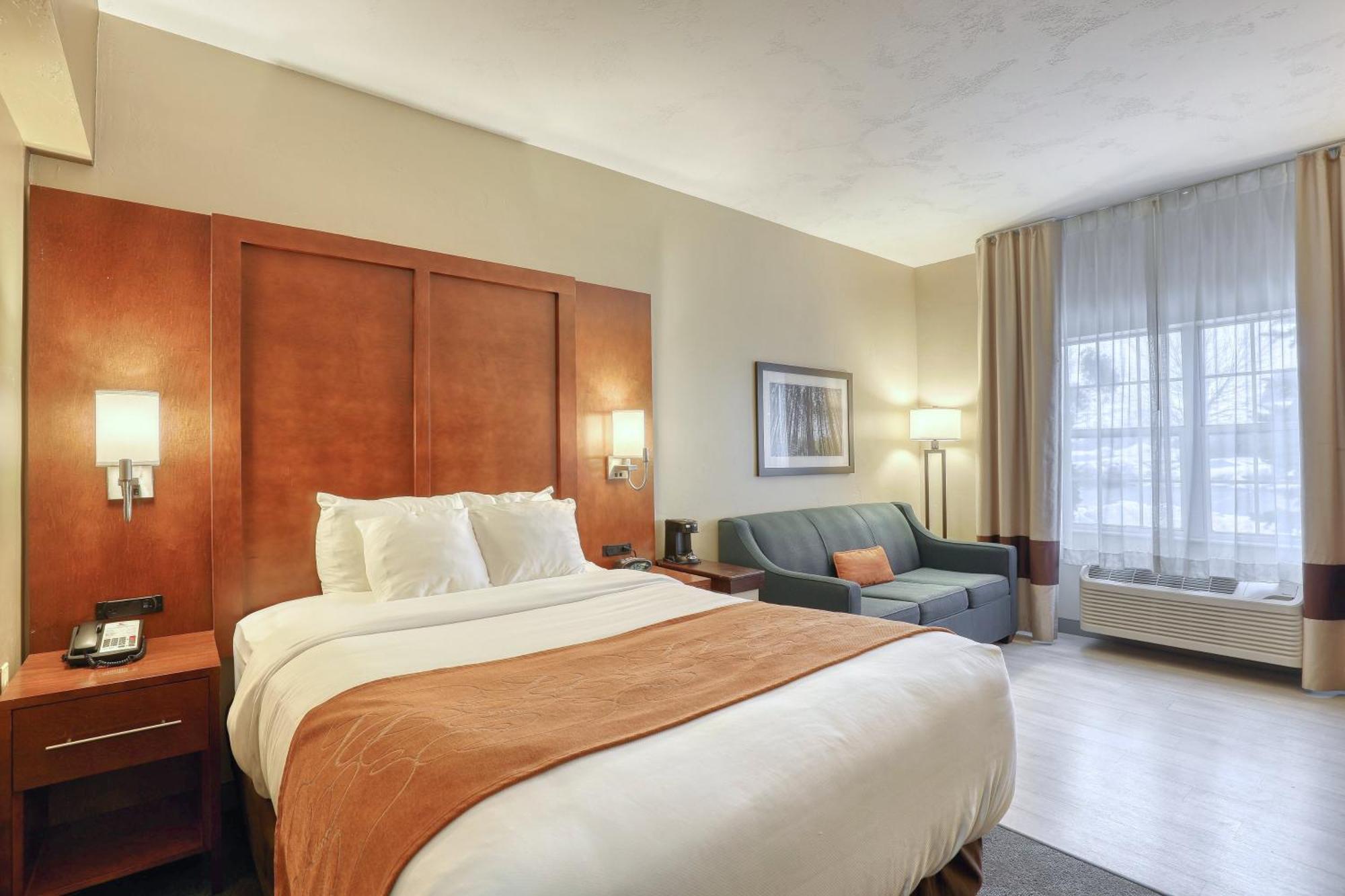 Comfort Suites Appleton Airport Buitenkant foto
